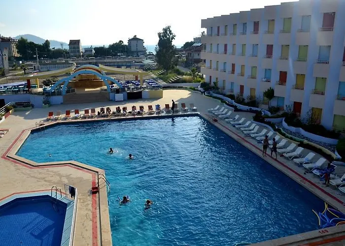 Orient Life Hotel 4*